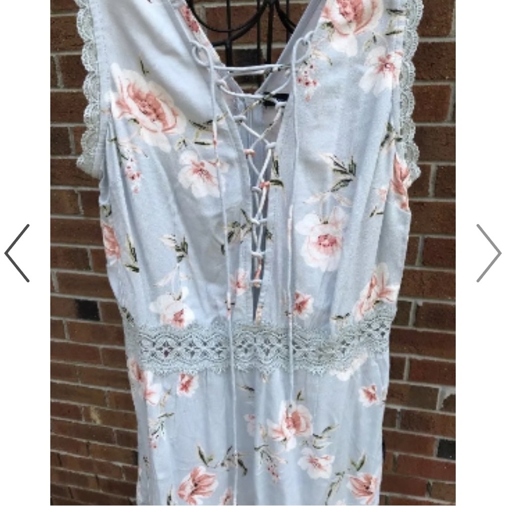 Kendall & Kylie Light Blue Floral Romper - Picture 4 of 6